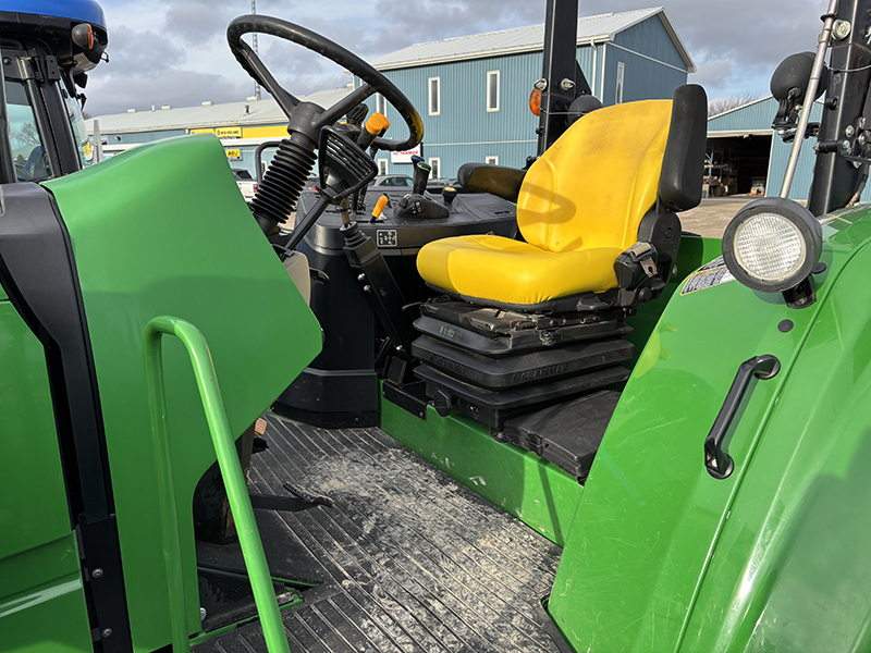 2017 JOHN DEERE 6120M TRACTOR